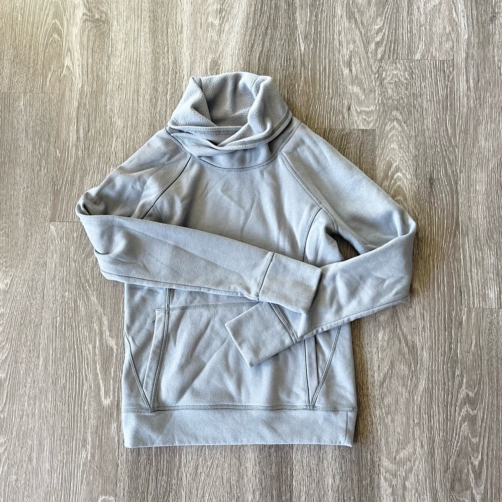 Athleta Grey Turtleneck